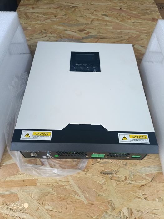 Vind invertor solar Revo 3kw 24v Nou