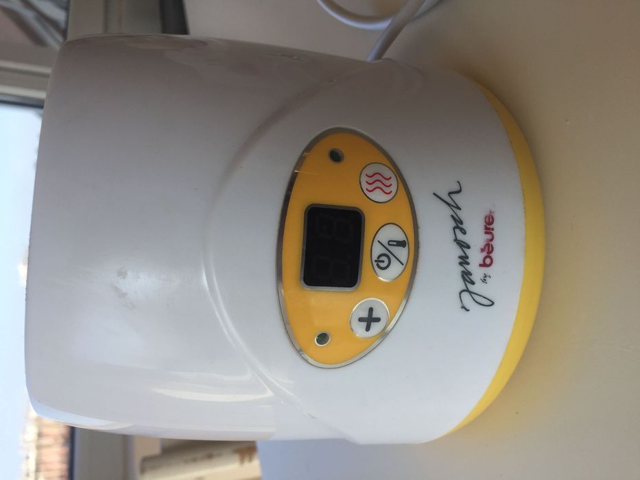 BEURER Уред за затопляне на бебешки бутилки и храна BY52.