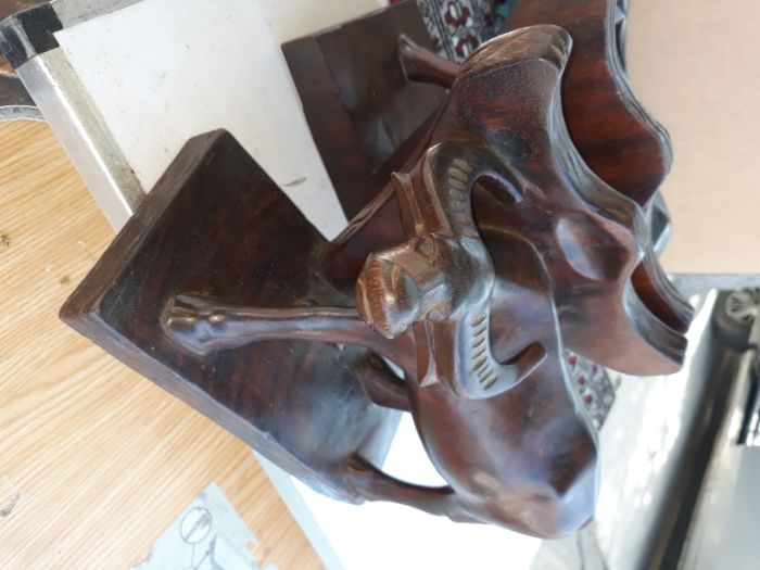 Statuiete pentru biblioteca