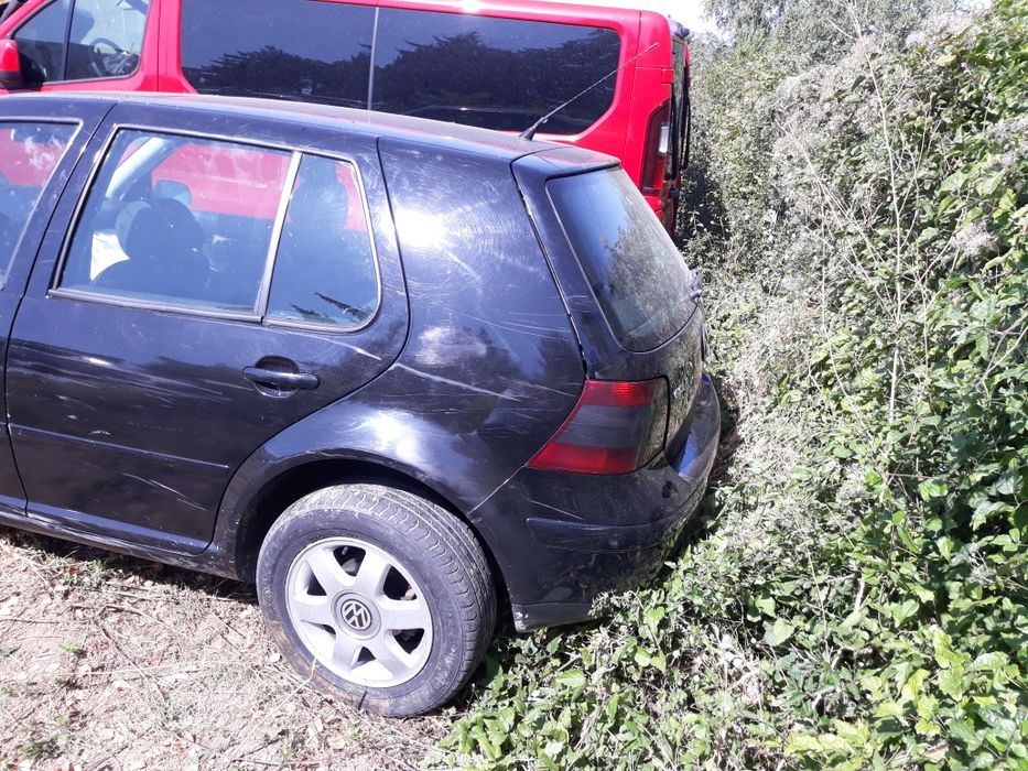 Голф 4 на части