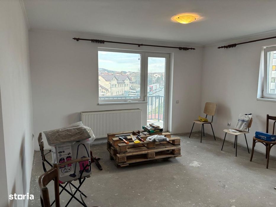 Vand apartament 3 camere Dambul Rotund