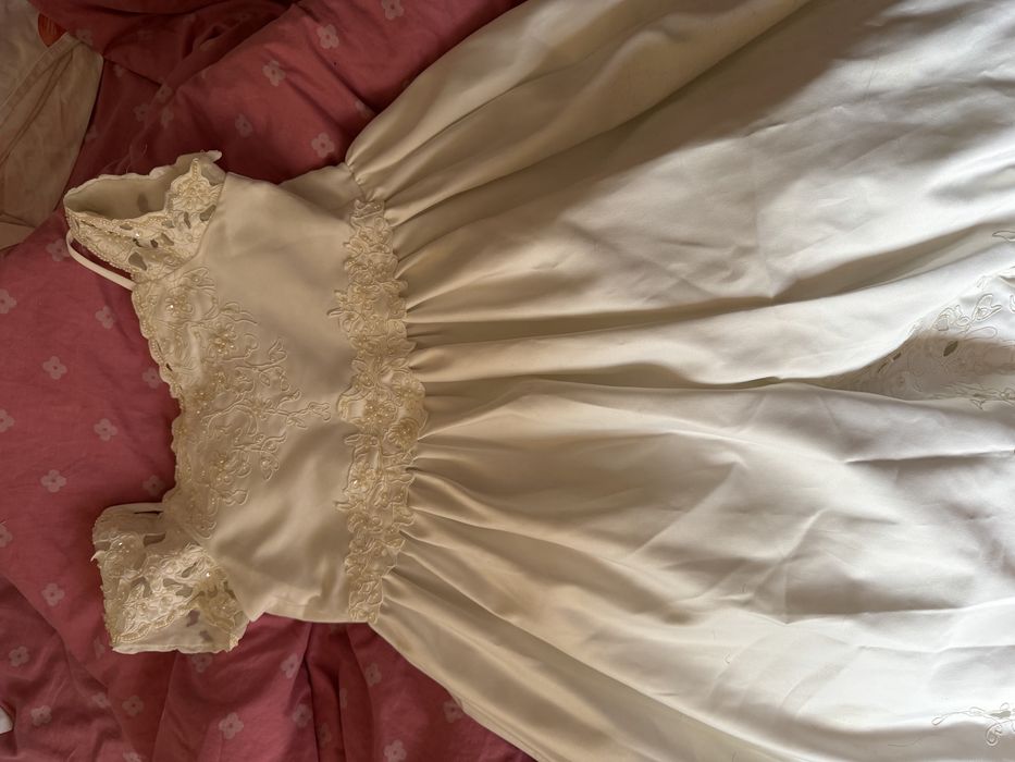 Отдам даром домашние вещи для девочки от 7 лет