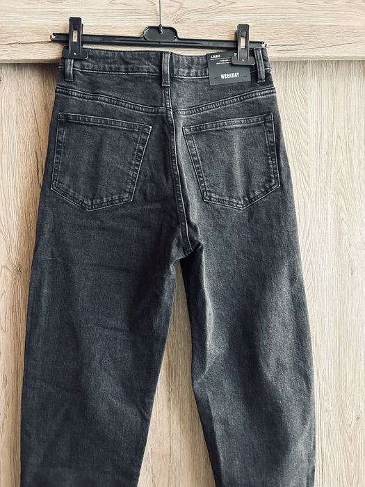WEEKDAY Нови дамски дънки размер 26/28