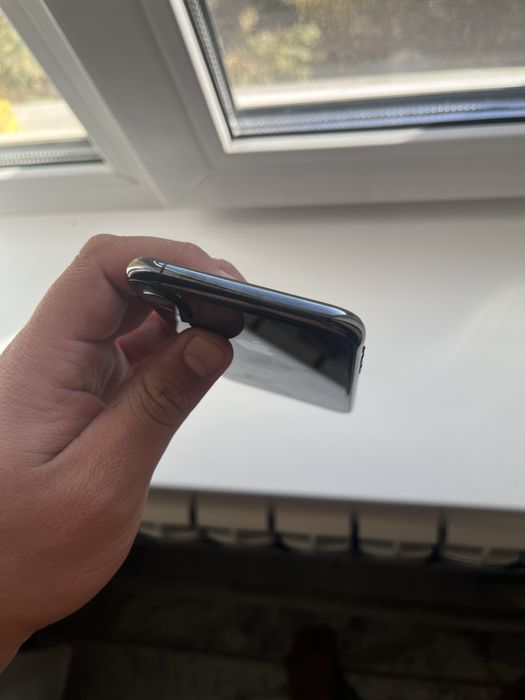 Продам Iphone XS 256gb