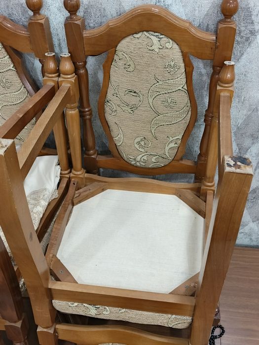Stul'lar sotiladi