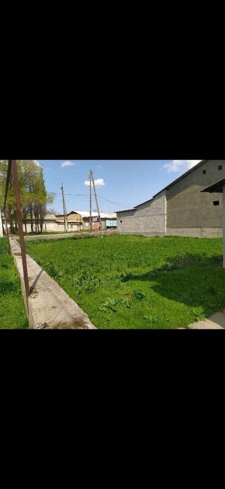 Srochna Yashnabod 3 sotx atrofida yer sotiladi