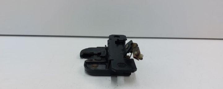 Broasca portbagaj Volkswagen VW Passat B5