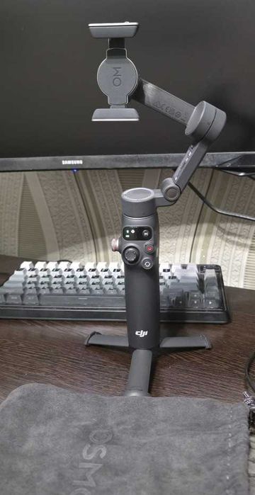 DJI Osmo Mobile 8