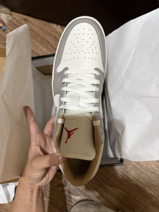 Продается красовки мужские