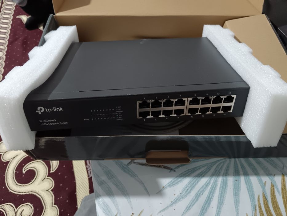 Комутатор Tp Link TL-SF 1024 D