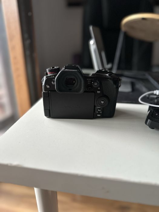 Panasonic lumix g9L