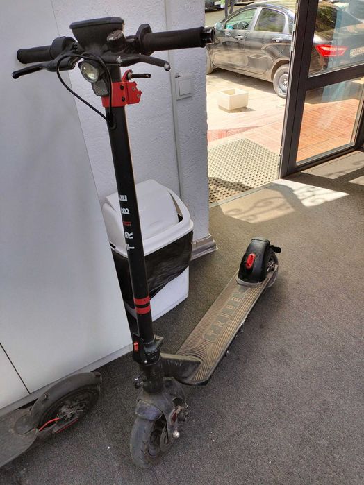 Продам электро самокат Tribe