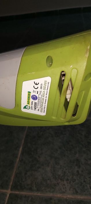 Продавам електреческа горелка за плевели Парксайд 30 лева  и тример Ga