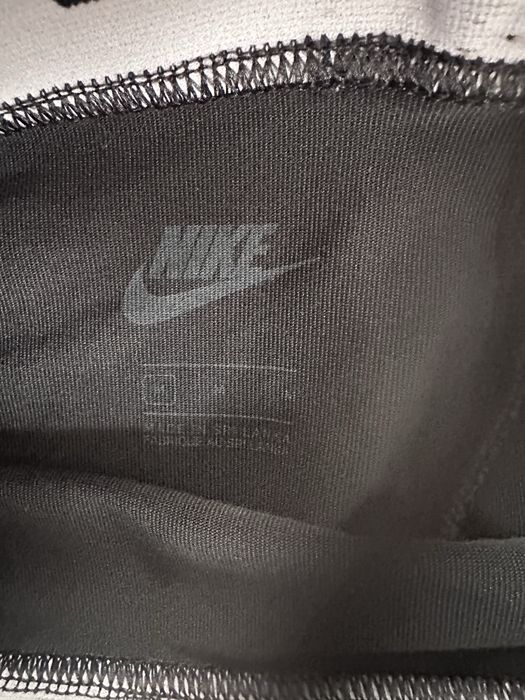 Дамски спортен комплект Nike