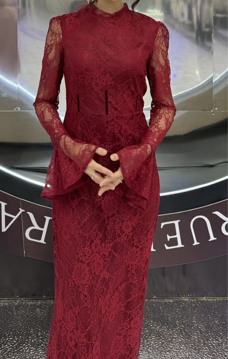 Платье вечернее , идеальная посадка