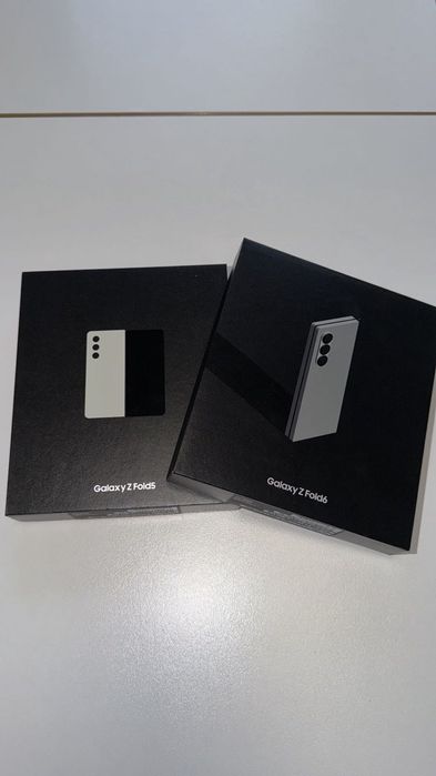 Продавам Samsung Galaxy Z Fold 6
