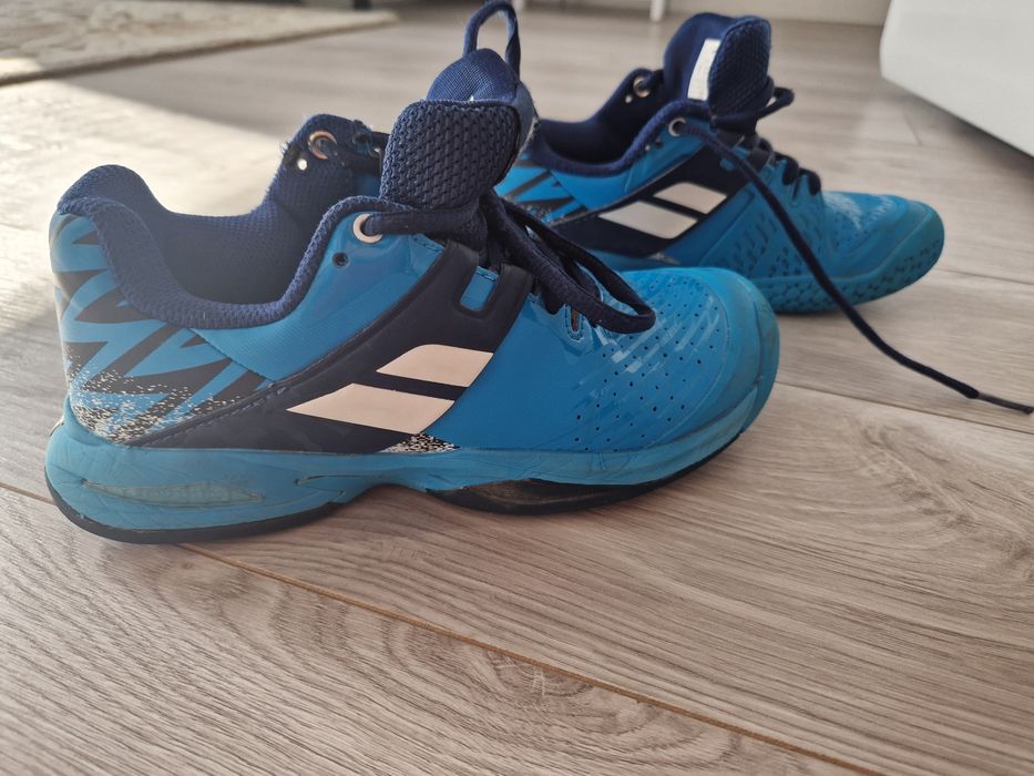 Кросовки для тениса