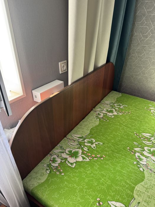 Срочно продаётся двуспальная кровать