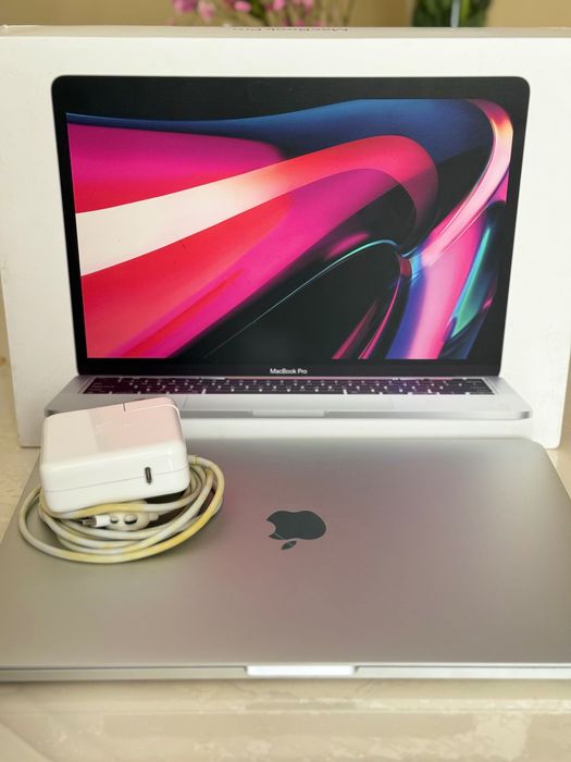  MacBook Pro M1 256 GB