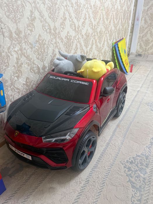 Детский автомобиль