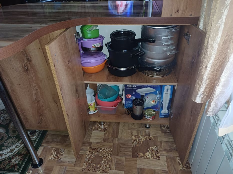 Продам барную стойку и 6 стульев