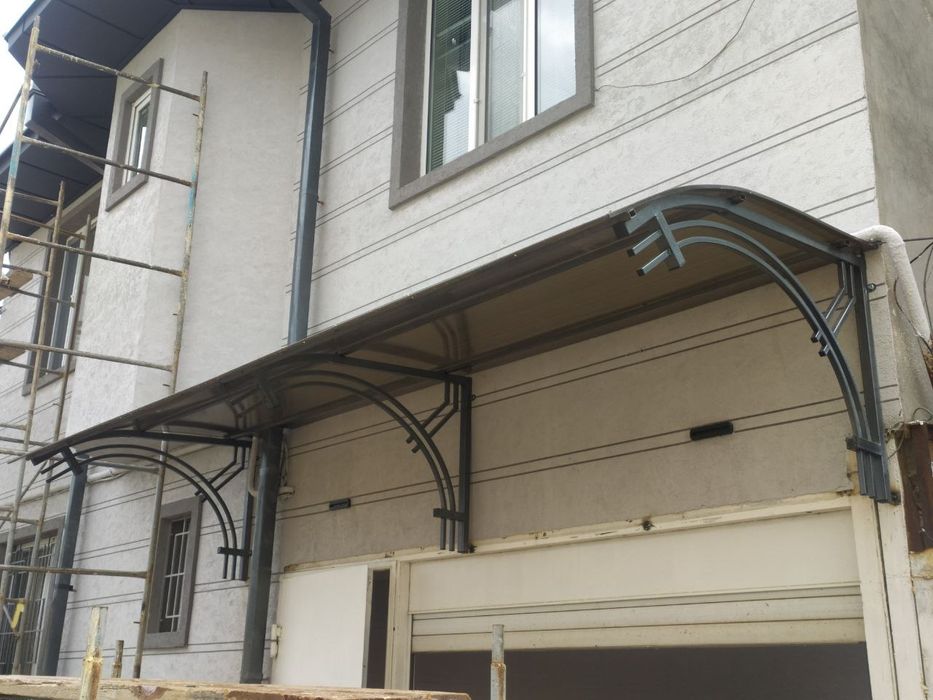 Элитные козырьки, навесы из лексана под ключ