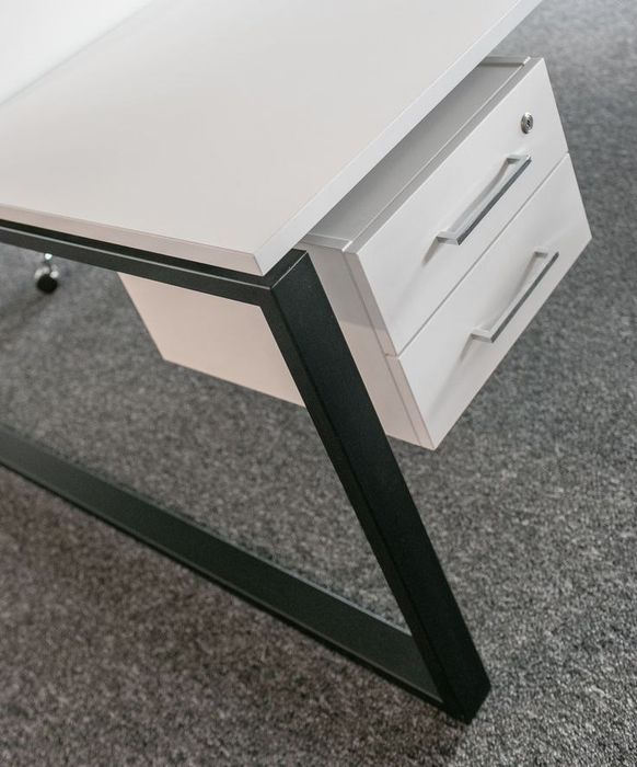 loft stol /Компьютерний стол /parta / письменный ст стол для ноутбук и