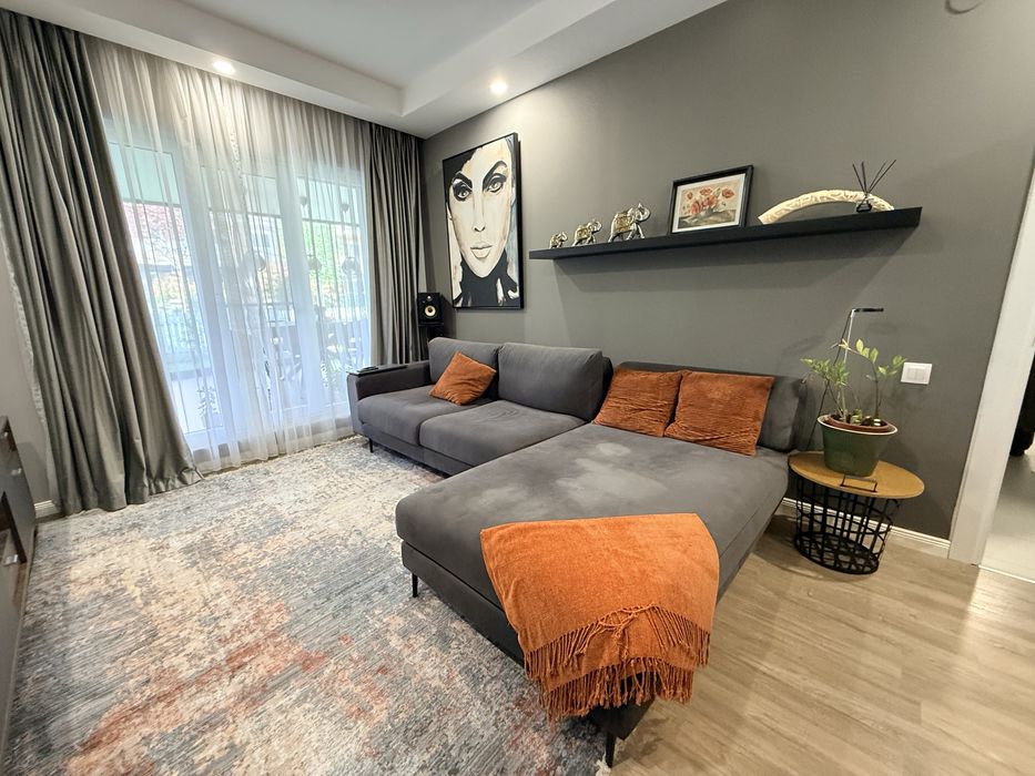 2 camere cu gradina si pergola COSMOPOLIS