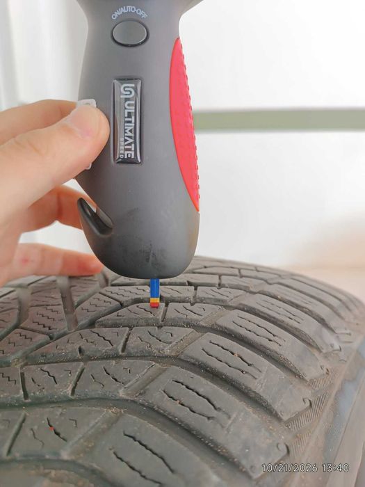 4 бр. ЗИМНИ гуми Yokohama BluEarth Winter V905 225/60 R18 100H