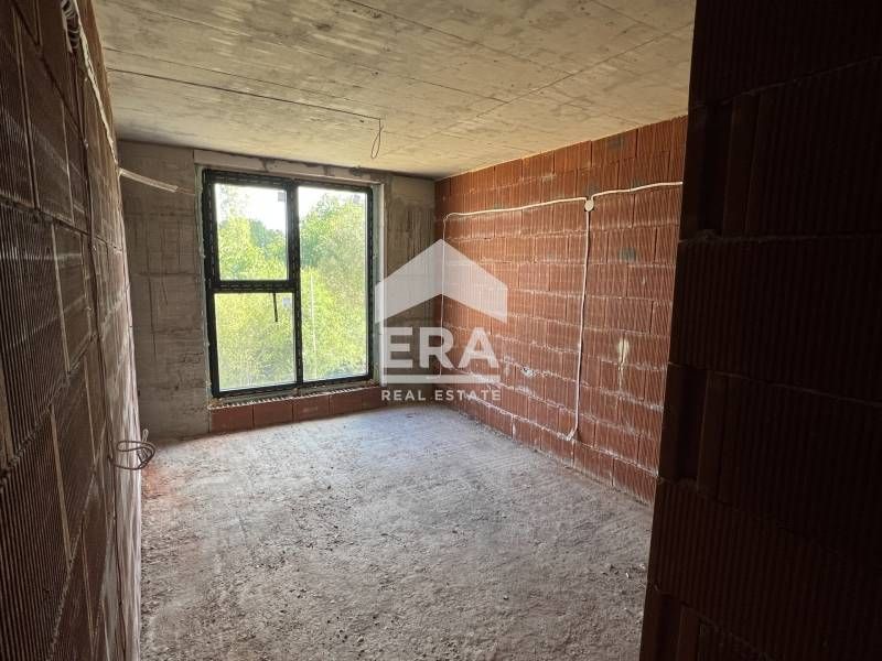 Продава се Двустаен апартамент в София, Горна баня - 77 кв.м за 1171 €/кв.м - Снимка #4