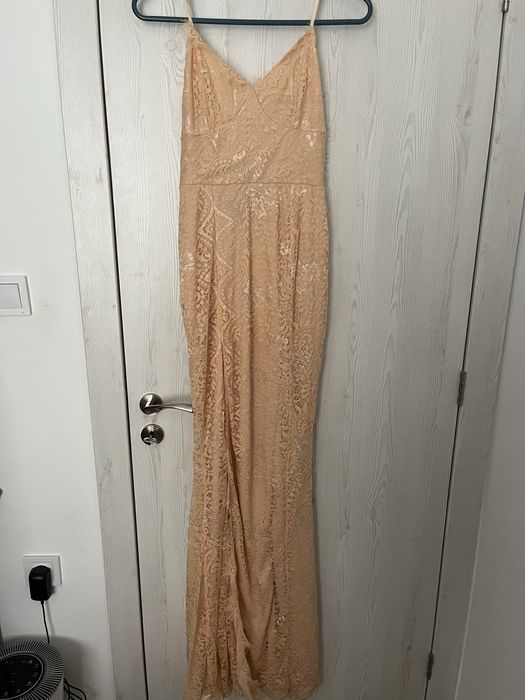 Официални рокли