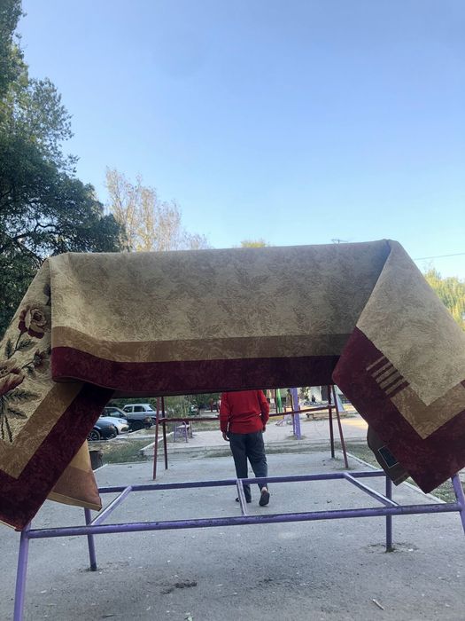 Продам Ковёр 2/5