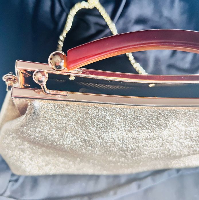 Красиви и елегантни кожени чанти