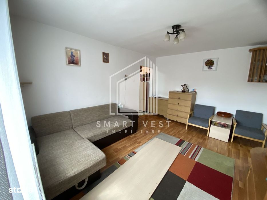 Apartament 3 camere | Etaj intermediar | Zona Micro 14 — fotografia 3