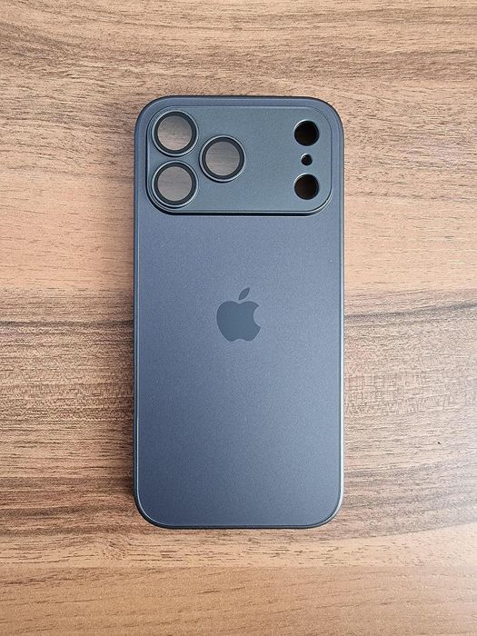 Матов Стъклен Кейс за Apple iPhone 17 Pro - Различни цветове