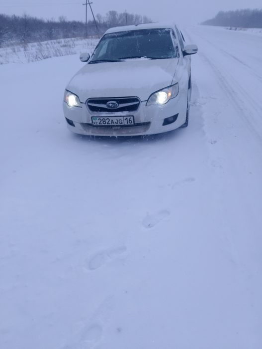 Продам суббаро легаси