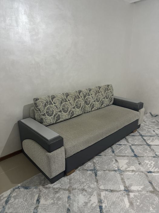 Продам Диван Б/У