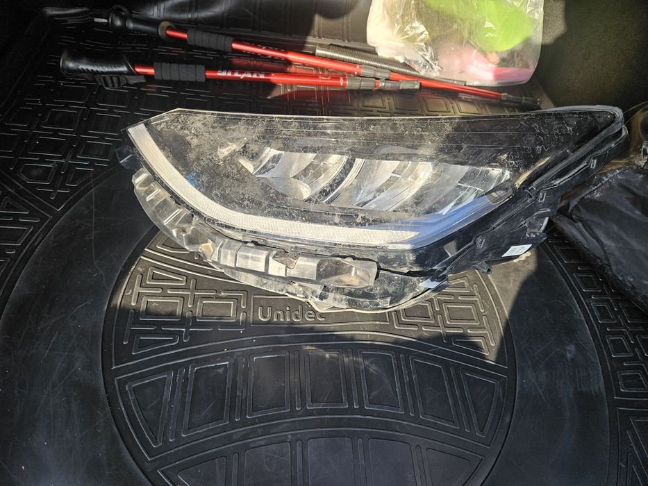 Продам фару Sonata dn8