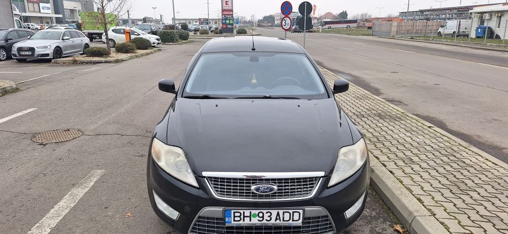 Ford Mondeo,an 2007,2 litri diesel,dublu climatronic,încalzire scaune,