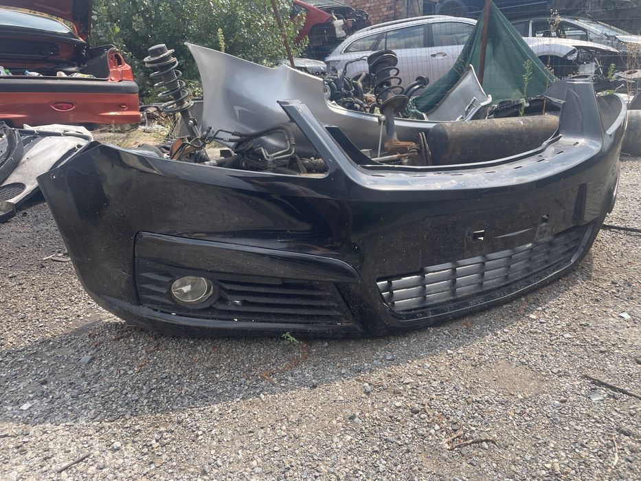 Предна броня за opel zafira B опел зафира