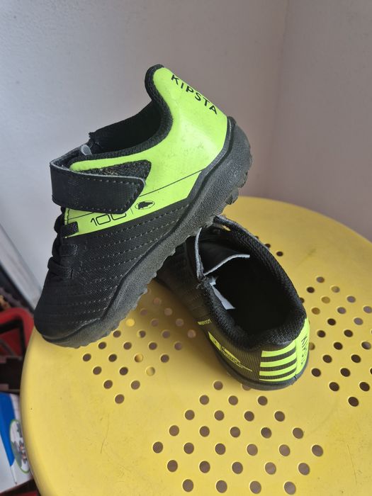 Ghete sintetic Decathlon 27