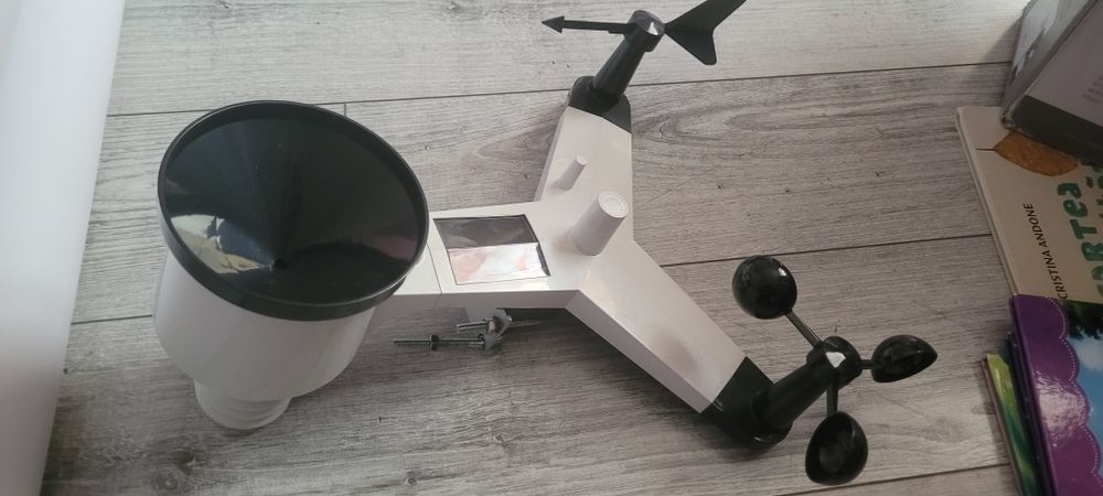 Sainlogic statie meteo cu aplicație