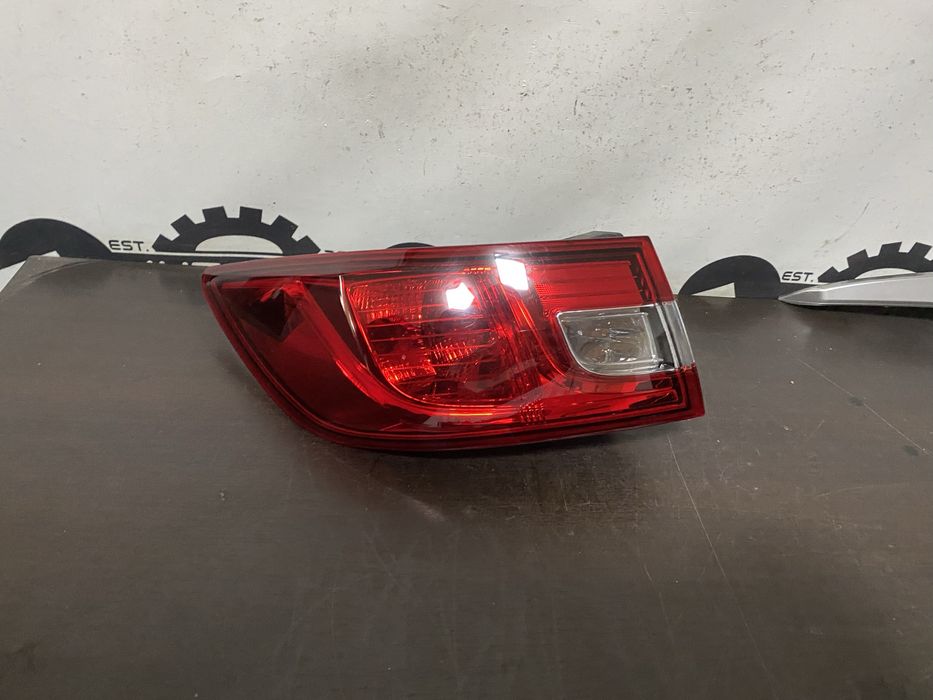Stop stanga Renault Clio 4 hatchback