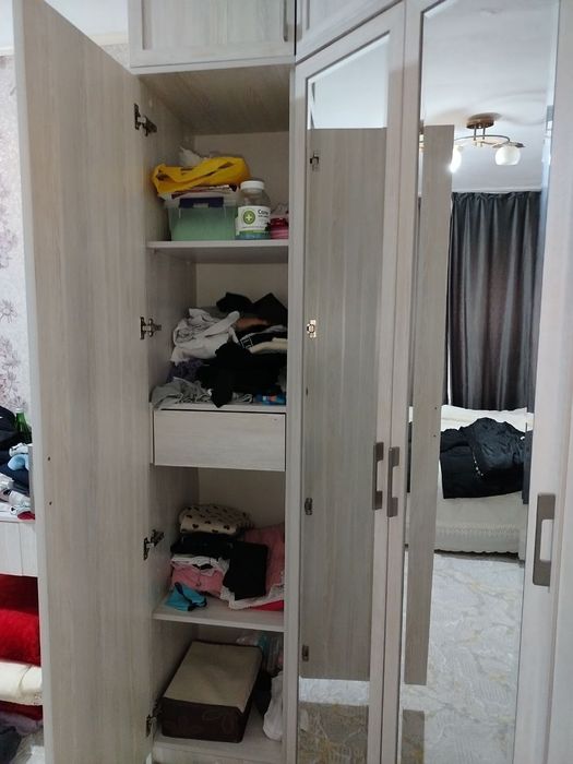 Шкаф для спальни угловой