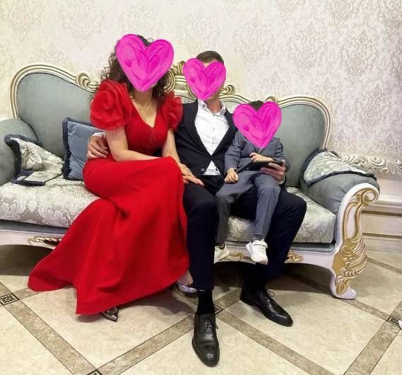 Продается вечернее платье, одевали 2 раза,в отличном состоянии