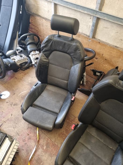 Седалки с подгрев  и кори S line за Ауди А6 Ц6 4Ф 2007г