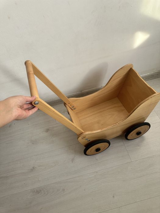 Деревянная коляска