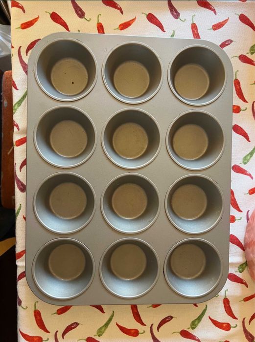 Сладкарство - Форма за тарт и мъфини, пош накрайници, книга с рецепти