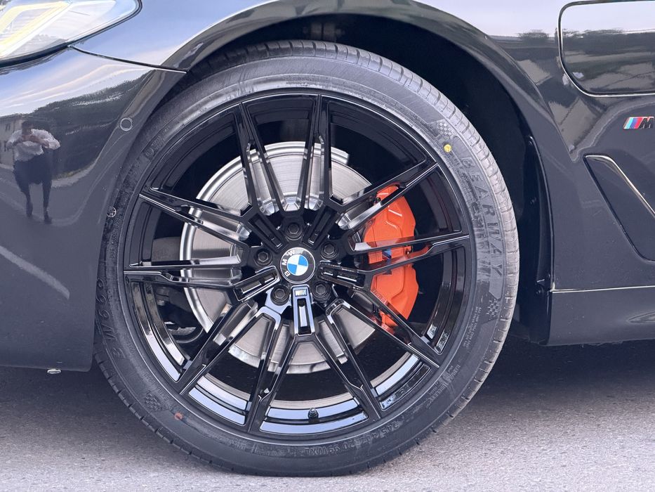 BMW G30 XDrive 530i LuxuryLine