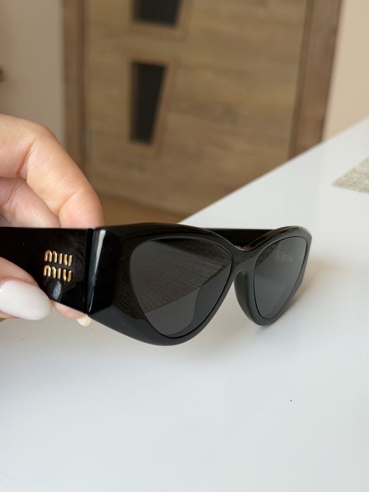 Miu miu слънчеви очила